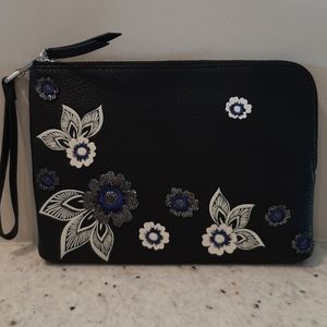 Large Vera Bradley wristlet